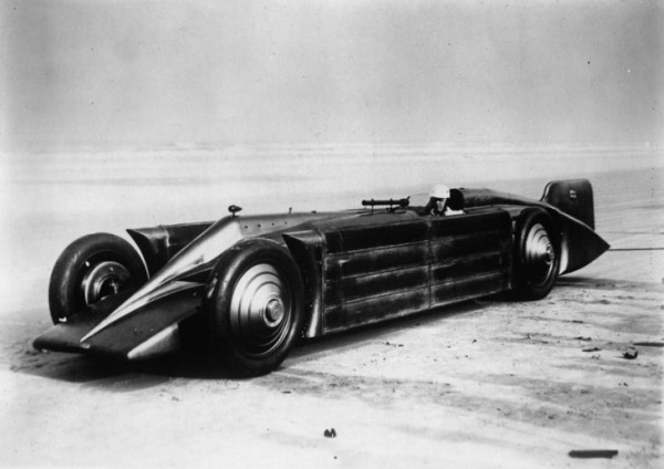 Мем: Золотая стрела - автомобиль, установивший рекорд скорости 372.46 км - м, 1929 год, Тьмуша